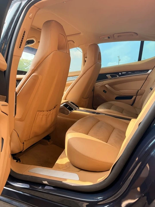 2015 Porsche Panamera - Image 13 of 15