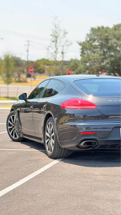 2015 Porsche Panamera - Image 2 of 11