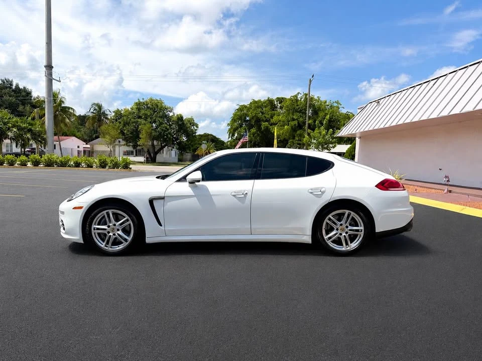 2015 Porsche Panamera - Image 2 of 12