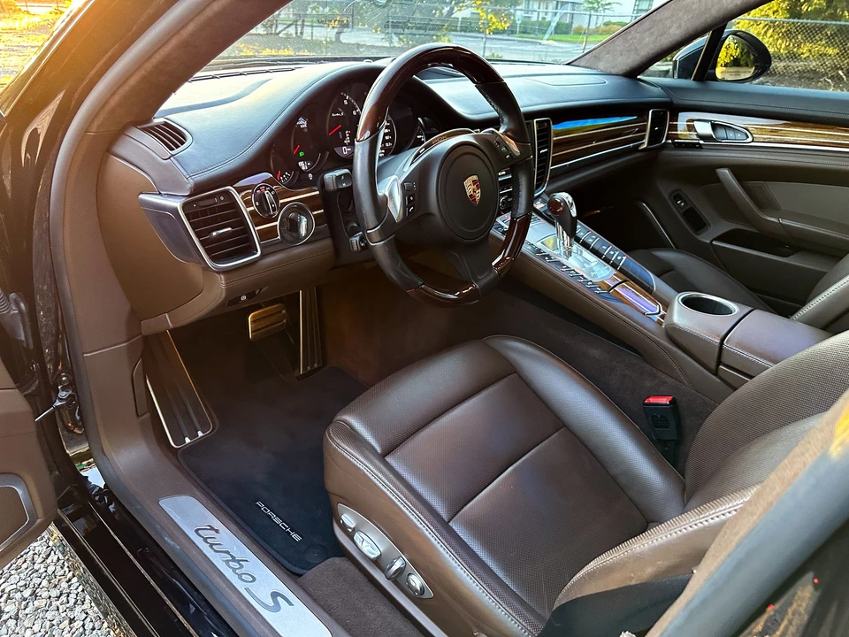 2015 Porsche 970 Panamera Turbo S - Image 13 of 31