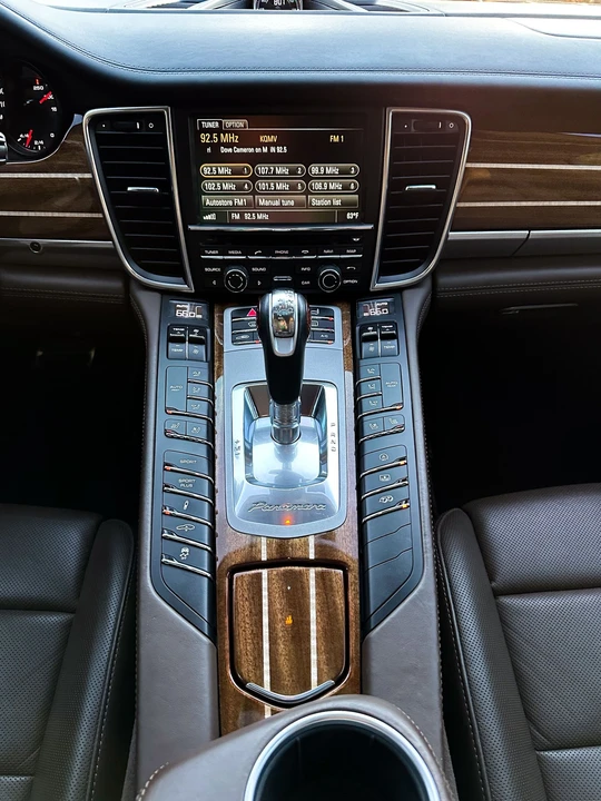 2015 Porsche 970 Panamera Turbo S - Image 16 of 31