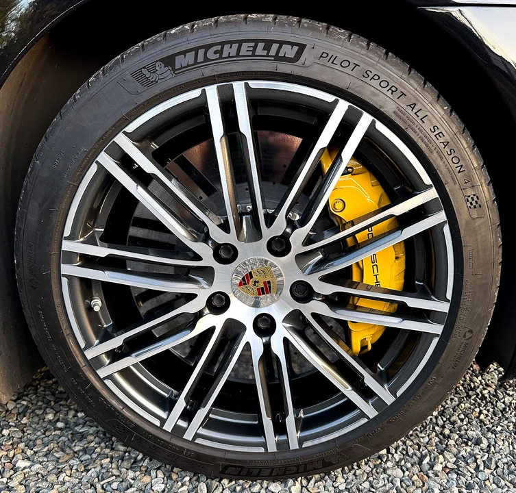 2015 Porsche 970 Panamera Turbo S - Image 28 of 31