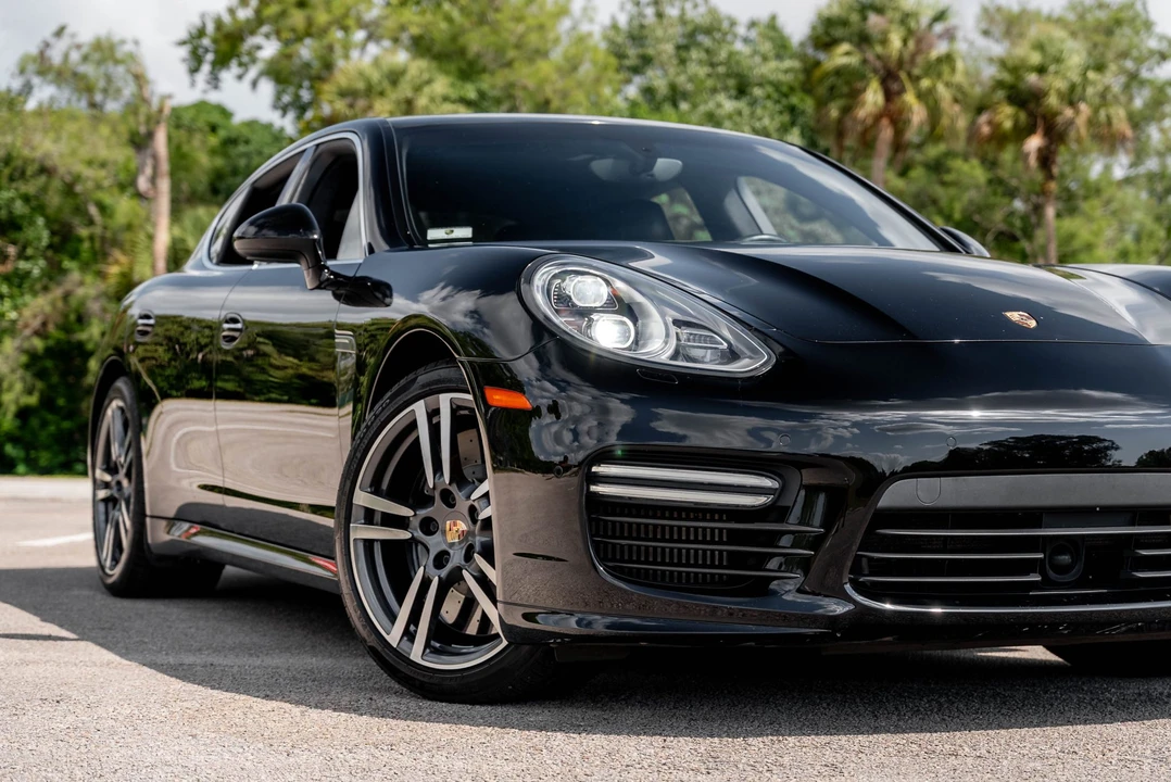2015 Porsche 970 Panamera Turbo - Image 16 of 31