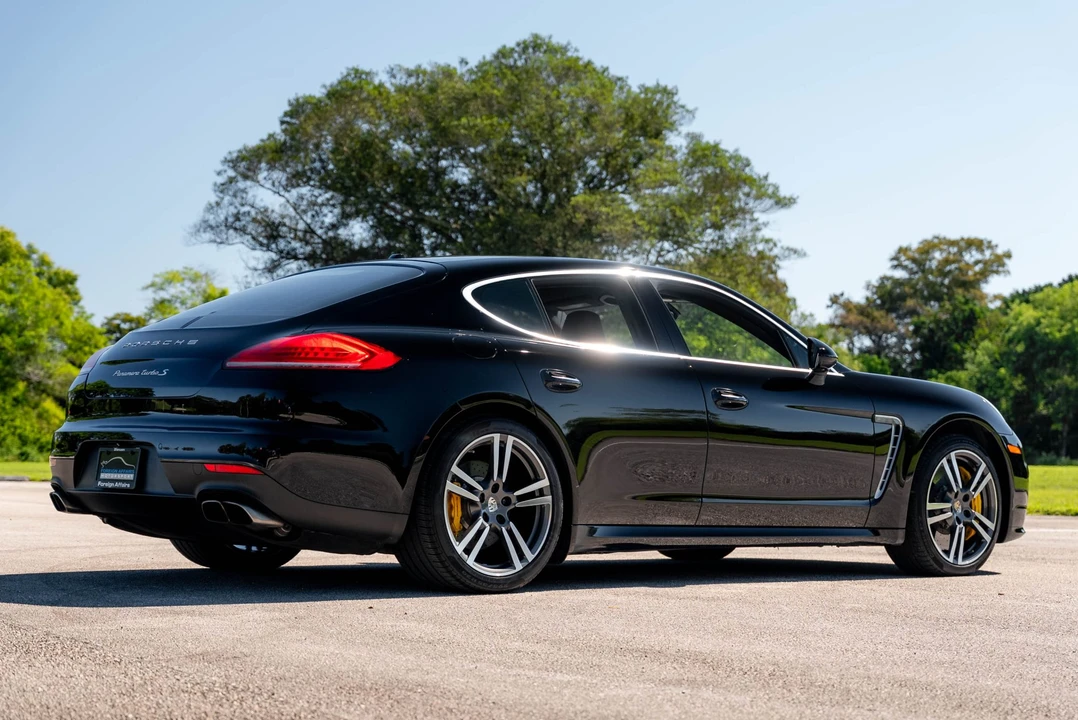 2015 Porsche 970 Panamera Turbo - Image 9 of 31