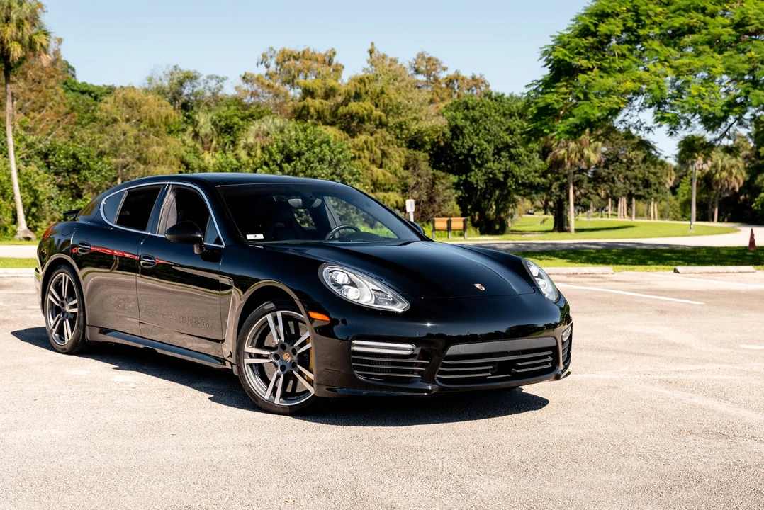 2015 Porsche 970 Panamera Turbo - Image 4 of 31