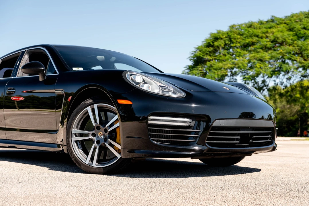 2015 Porsche 970 Panamera Turbo - Image 14 of 31
