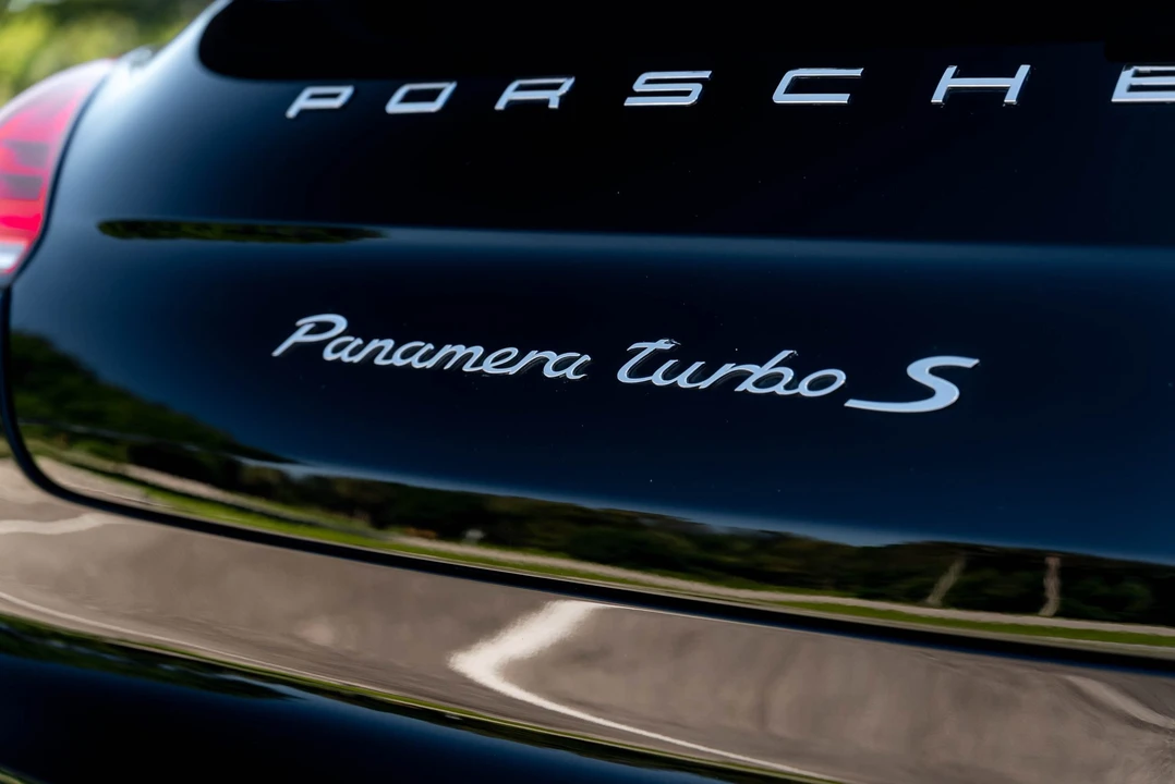 2015 Porsche 970 Panamera Turbo - Image 30 of 31