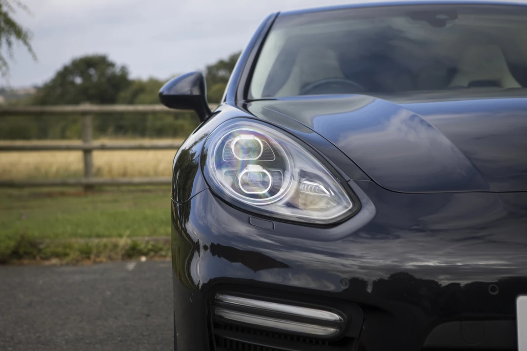 2015 Porsche 970 Panamera Turbo - Image 11 of 31
