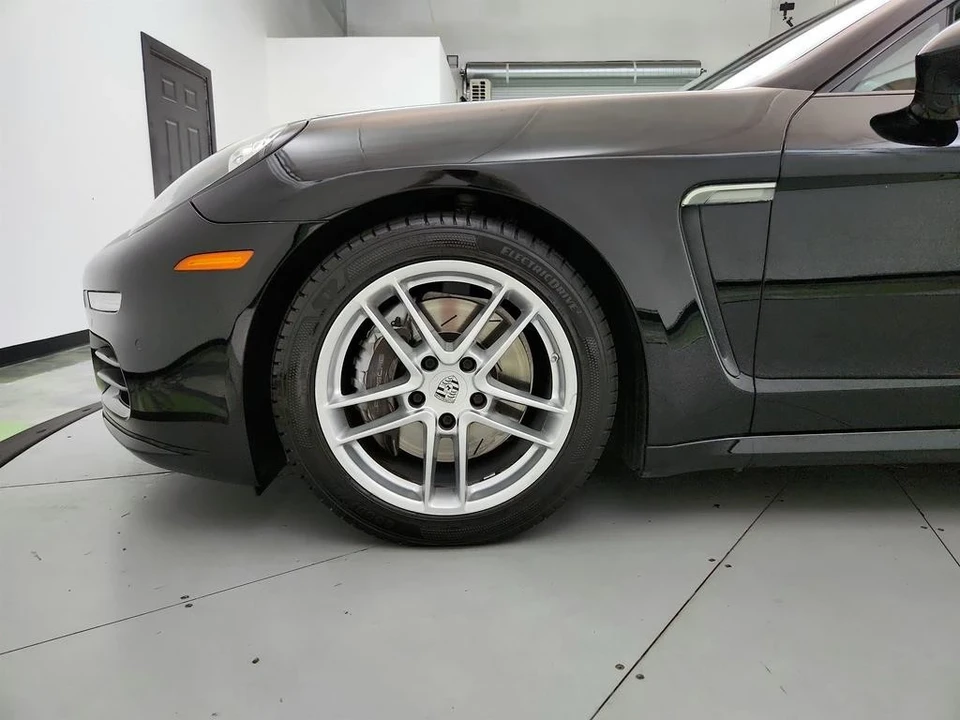 2015 Porsche 970 Panamera - Image 21 of 21