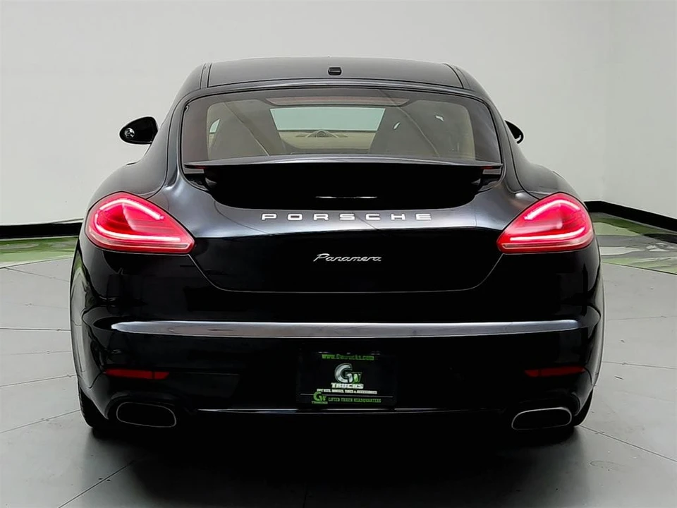 2015 Porsche 970 Panamera - Image 6 of 12