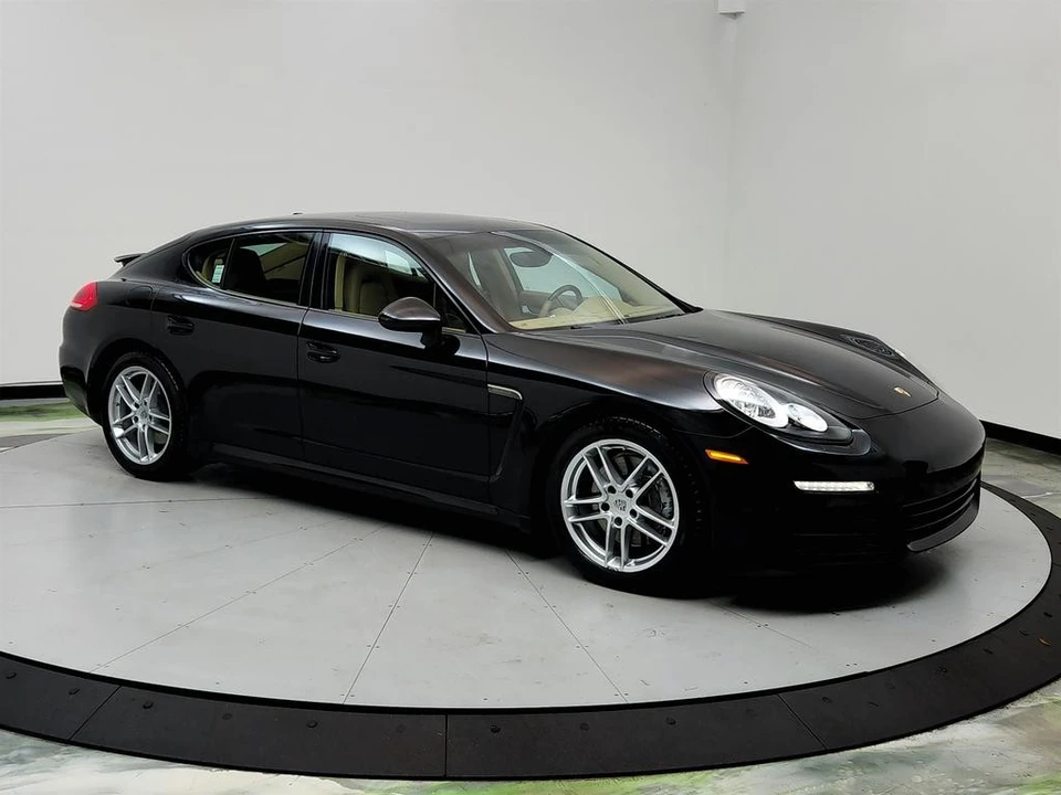 2015 Porsche 970 Panamera - Image 3 of 12