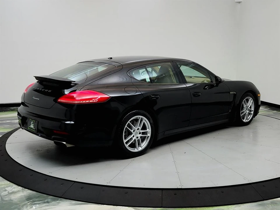 2015 Porsche 970 Panamera - Image 5 of 12