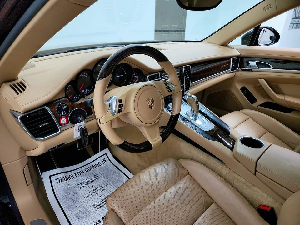 2015 Porsche 970 Panamera - Image 11 of 12
