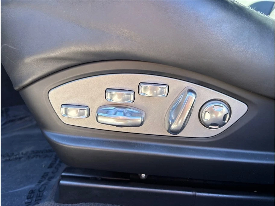 2015 Porsche 970 Panamera - Image 17 of 21