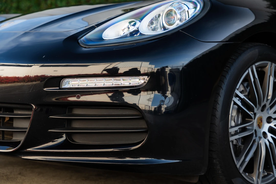 2015 Porsche 970 Panamera - Image 13 of 31