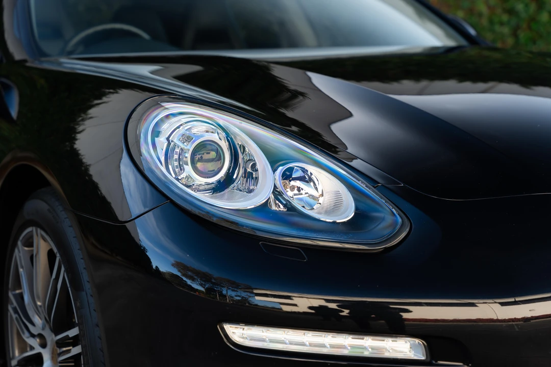 2015 Porsche 970 Panamera - Image 16 of 31