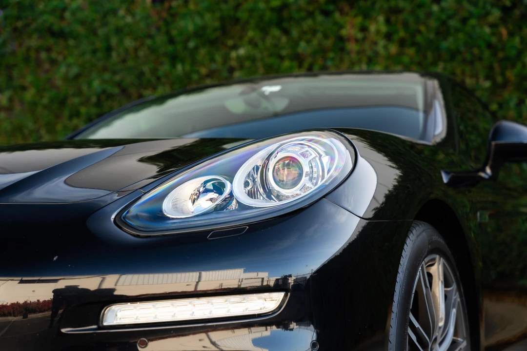 2015 Porsche 970 Panamera - Image 12 of 31