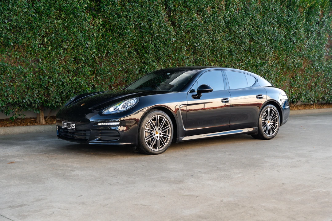 2015 Porsche 970 Panamera - Image 9 of 31