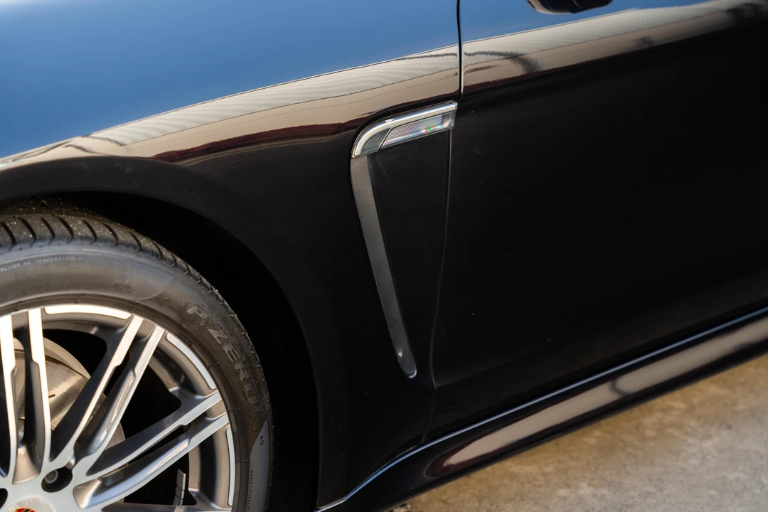 2015 Porsche 970 Panamera - Image 14 of 31