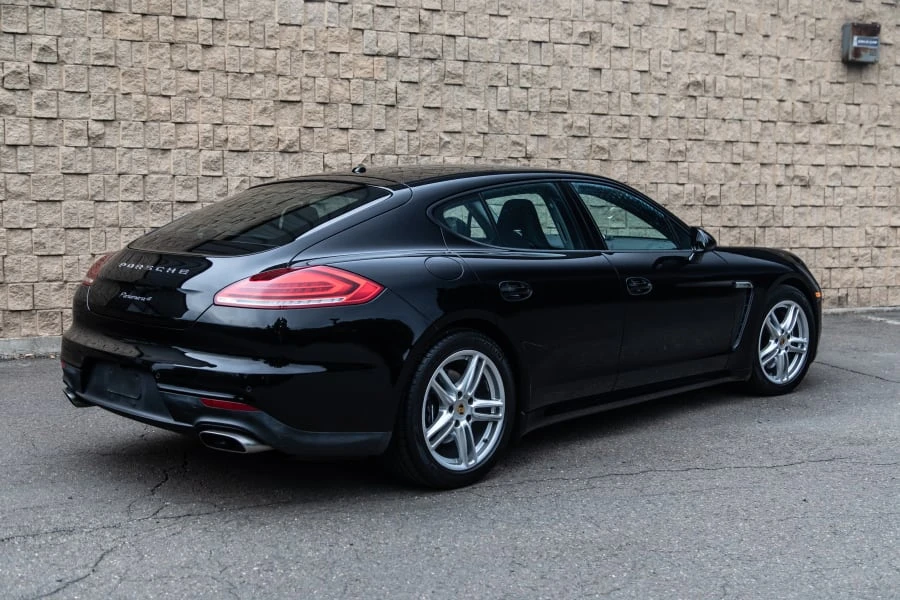 2015 Porsche 970 Panamera - Image 3 of 12