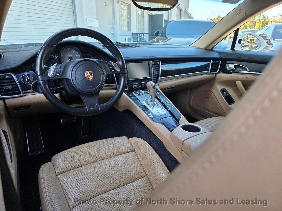 2015 Porsche Panamera - Image 8 of 12