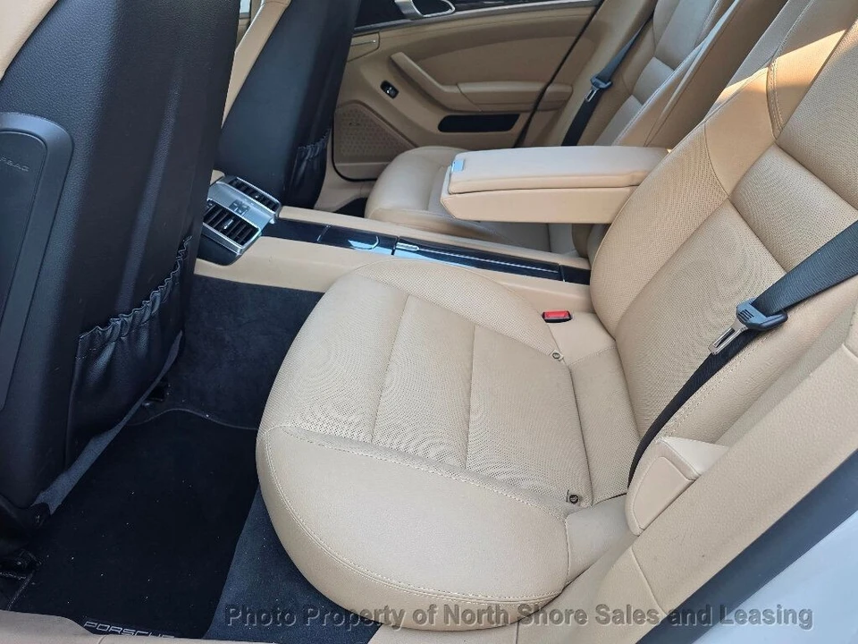 2015 Porsche Panamera - Image 11 of 12