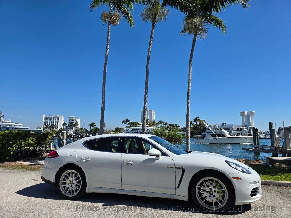 2015 Porsche Panamera - Image 2 of 12