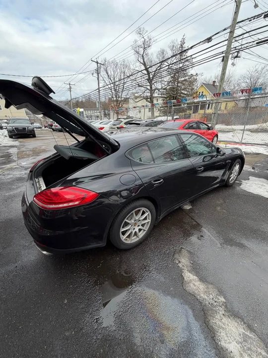 2015 Porsche 970 Panamera - Image 2 of 10