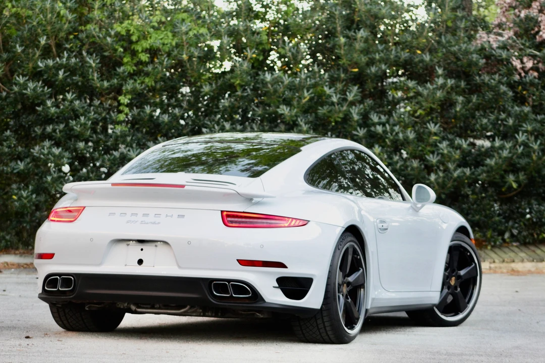 2015 Porsche 991 Turbo - Image 7 of 31
