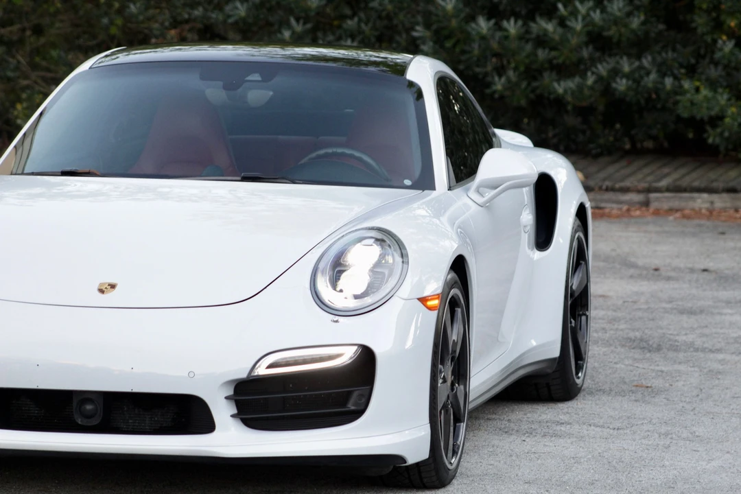 2015 Porsche 991 Turbo - Image 11 of 31