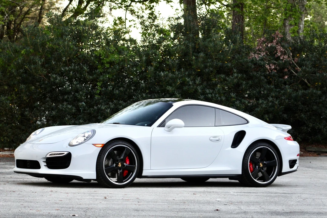2015 Porsche 991 Turbo - Image 13 of 31