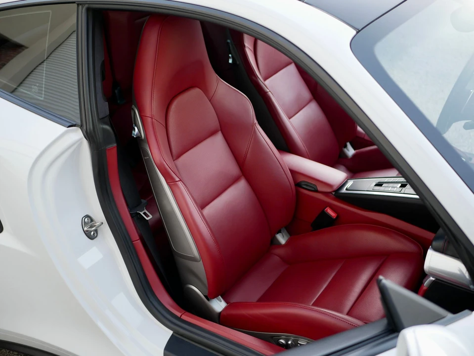 2015 Porsche 991 Turbo - Image 16 of 31