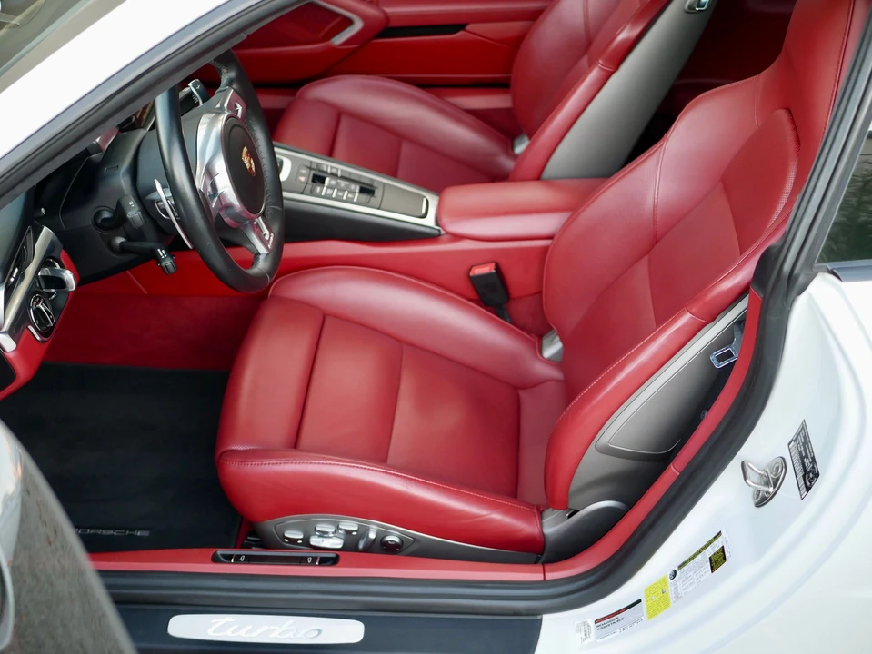 2015 Porsche 991 Turbo - Image 19 of 31