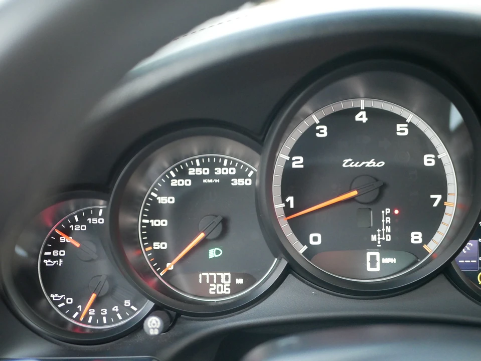 2015 Porsche 991 Turbo - Image 23 of 31