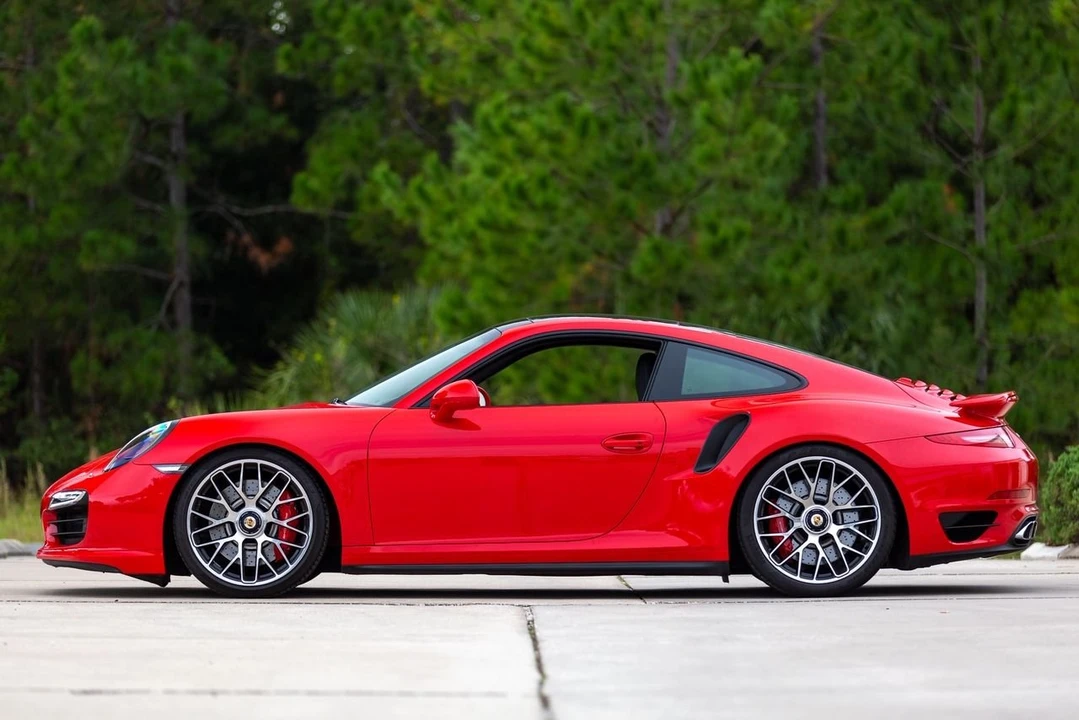 2015 Porsche 991 Turbo - Image 13 of 16
