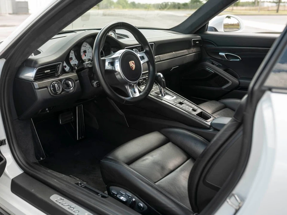 2015 Porsche 991 Turbo S - Image 4 of 19