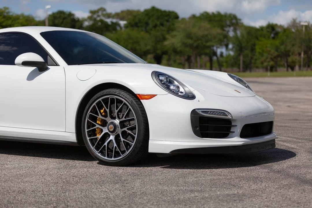 2015 Porsche 991 Turbo S - Image 11 of 19
