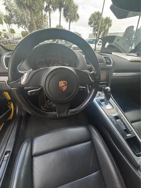 2015 Porsche 981 Boxster - Image 14 of 17