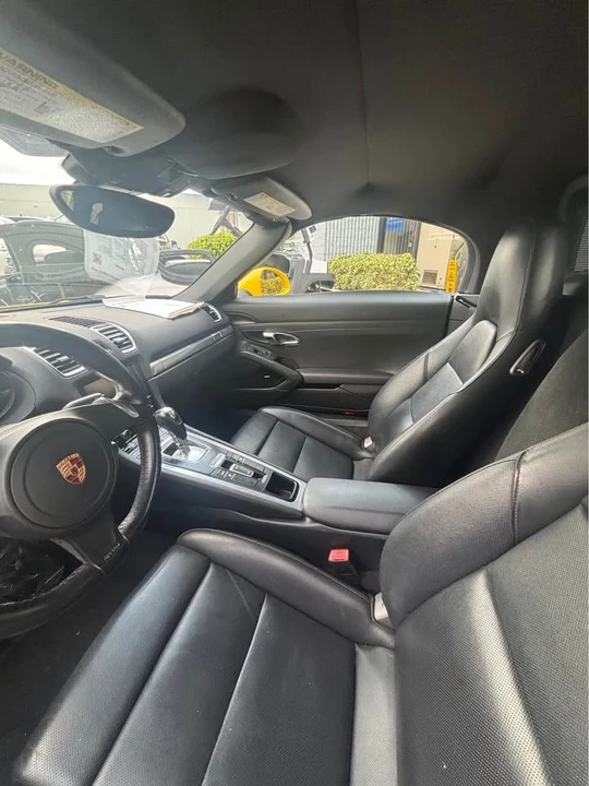 2015 Porsche 981 Boxster - Image 12 of 17