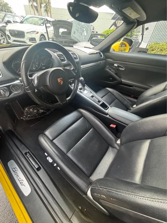 2015 Porsche 981 Boxster - Image 11 of 17