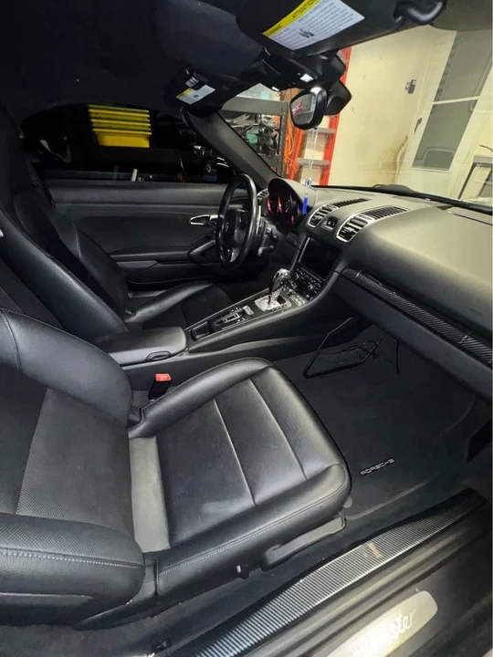 2015 Porsche 981 Boxster - Image 11 of 14