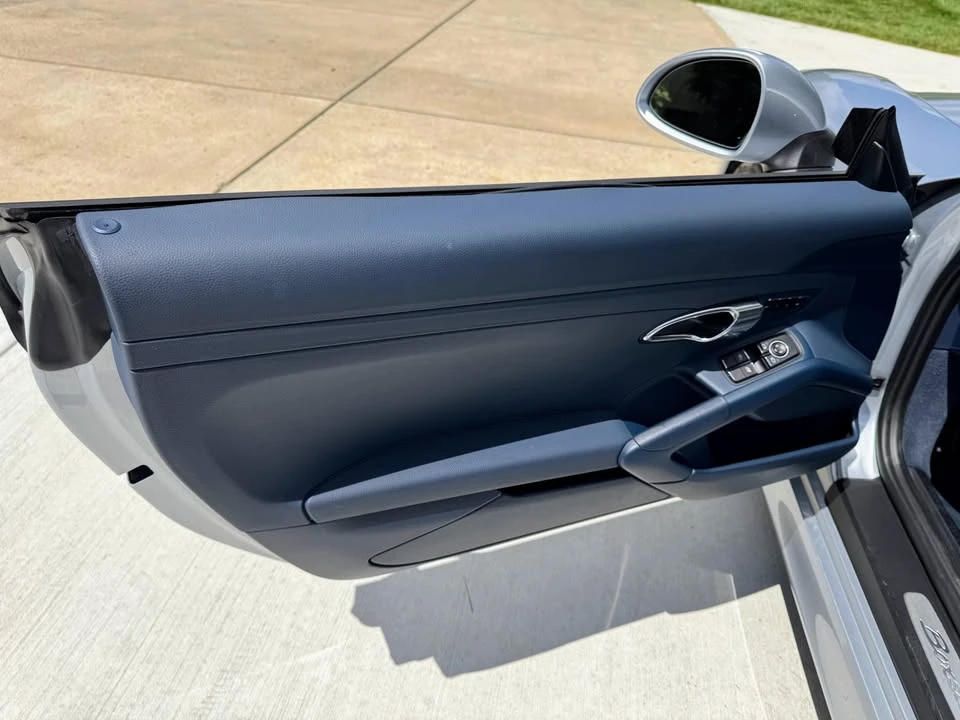 2015 Porsche 981 Boxster - Image 18 of 20