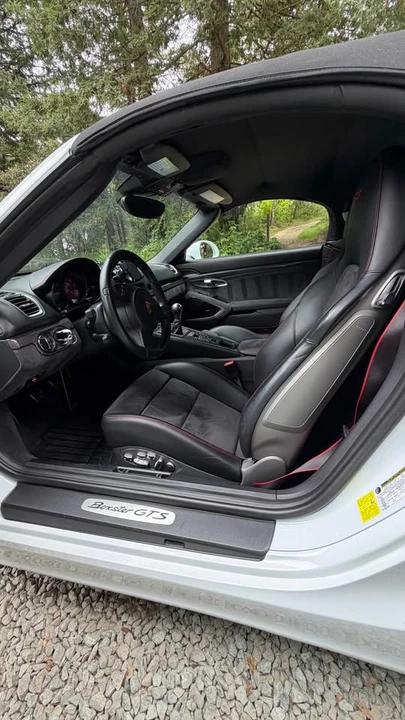 2015 Porsche 981 Boxster GTS - Image 9 of 20