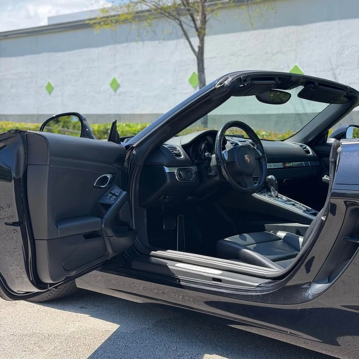 2015 Porsche 981 Boxster - Image 9 of 13