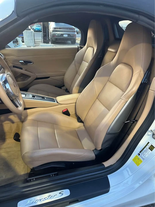 2015 Porsche 981 Boxster S - Image 10 of 12