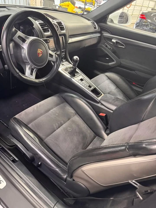 2015 Porsche 981 Boxster GTS - Image 2 of 3