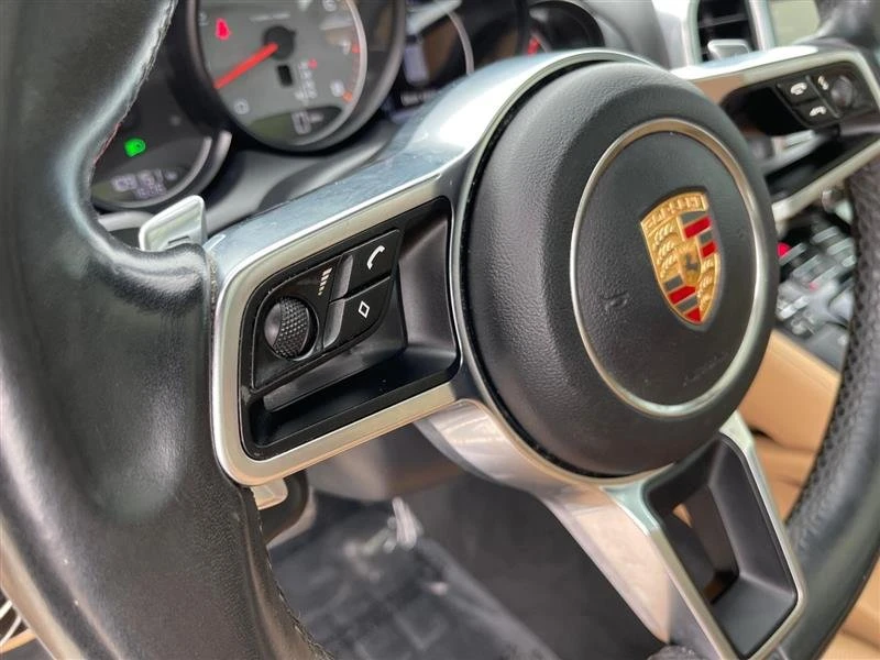 2015 Porsche 958 Cayenne - Image 16 of 19