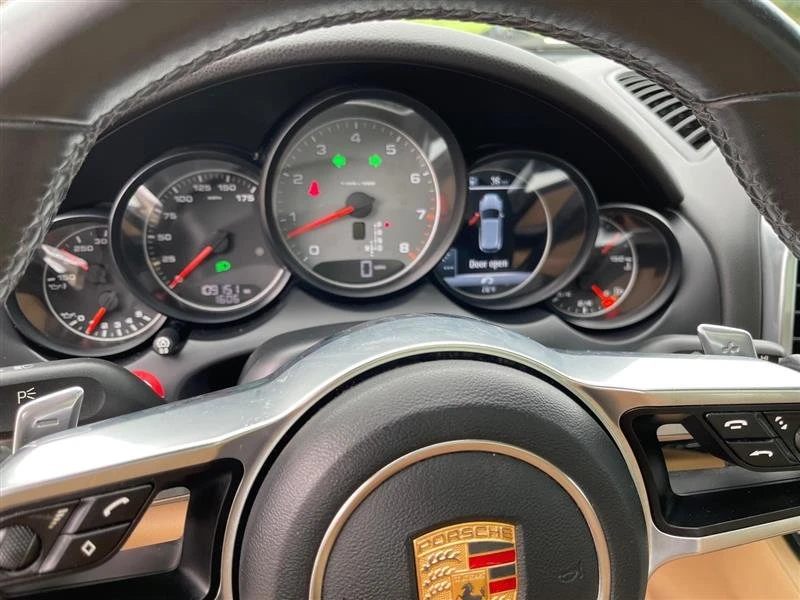 2015 Porsche 958 Cayenne - Image 18 of 19