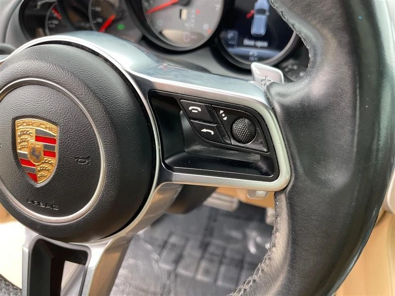 2015 Porsche 958 Cayenne - Image 17 of 19