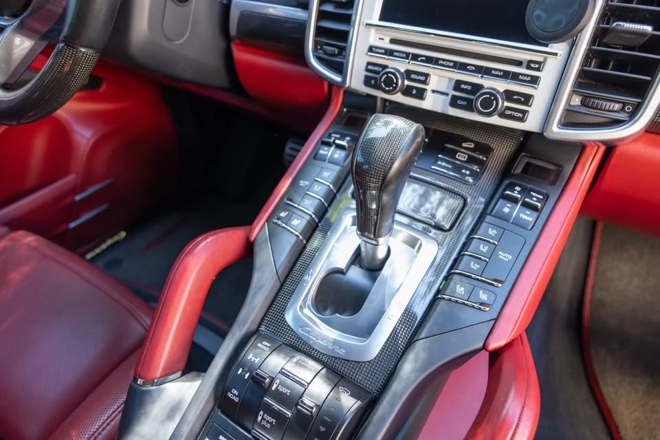 2015 Porsche 958 Cayenne - Image 17 of 21